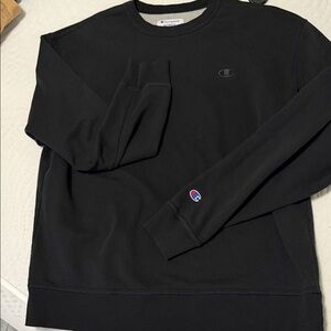Champion Men's Classic Black Crewneck Sweater